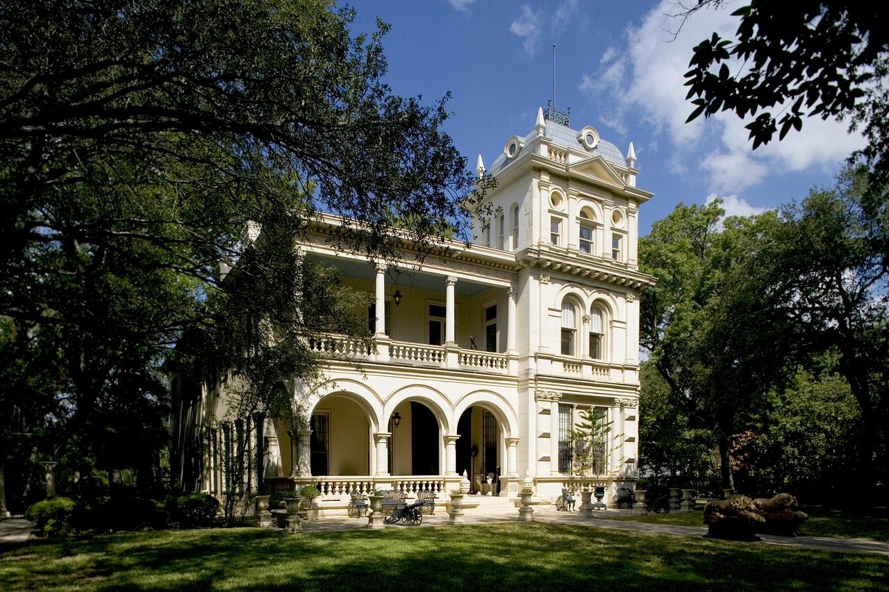 Historic villa and mature landscaping in San Antonio, Texas